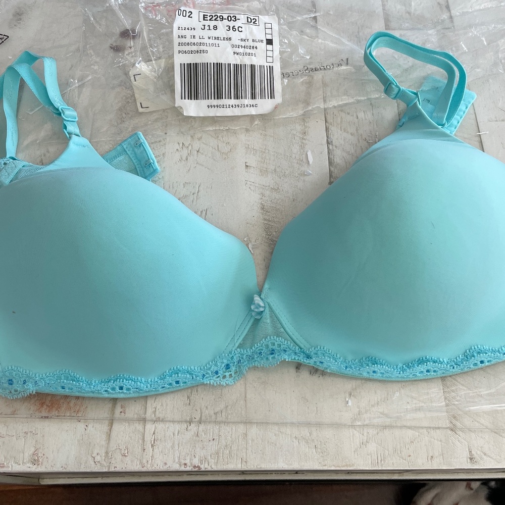 NBW Victoria Secret Wireless Bra